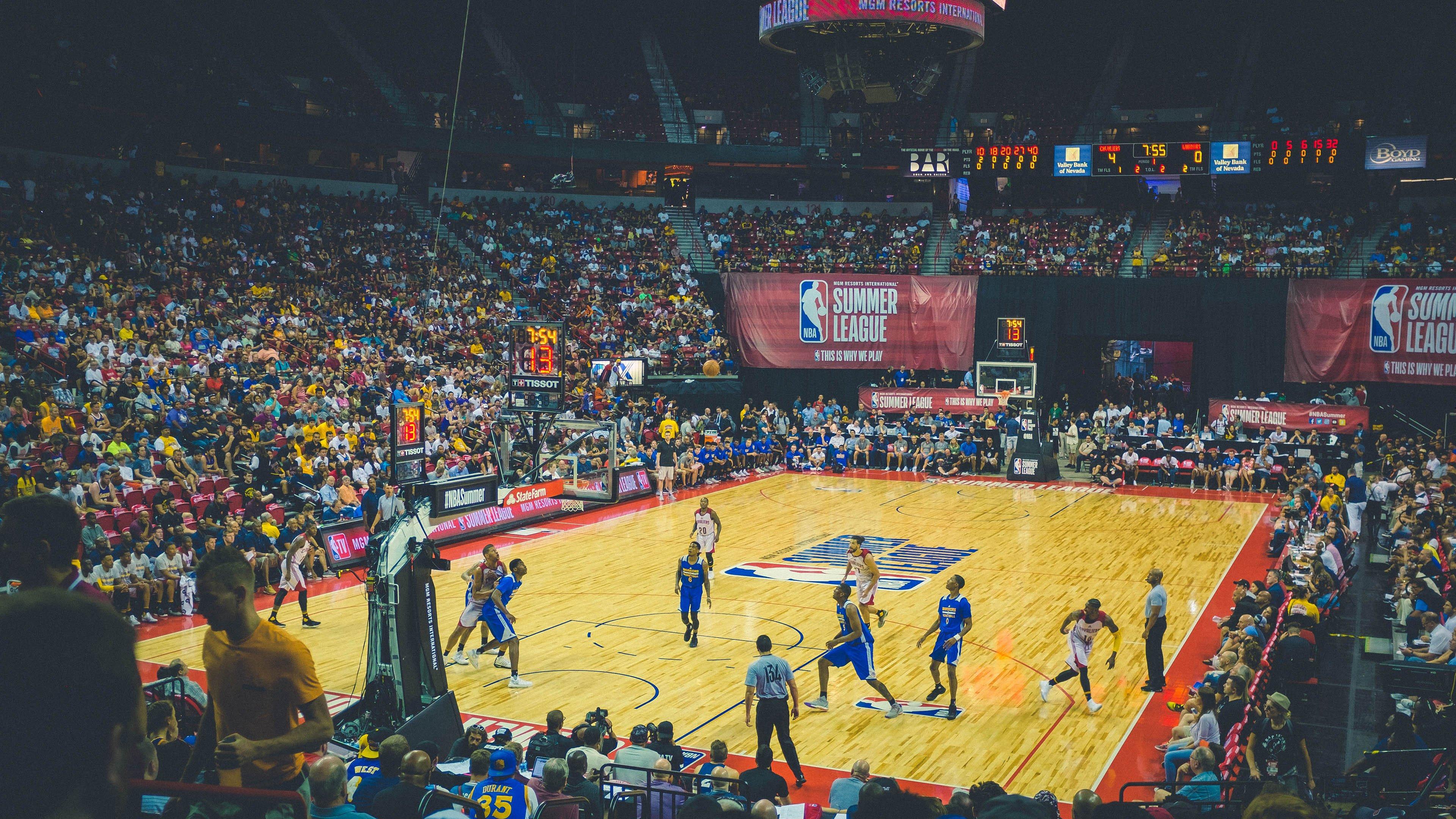 自我救赎还是狼来了3.0？网记曝西蒙斯状态出色，球迷质疑与期待并存