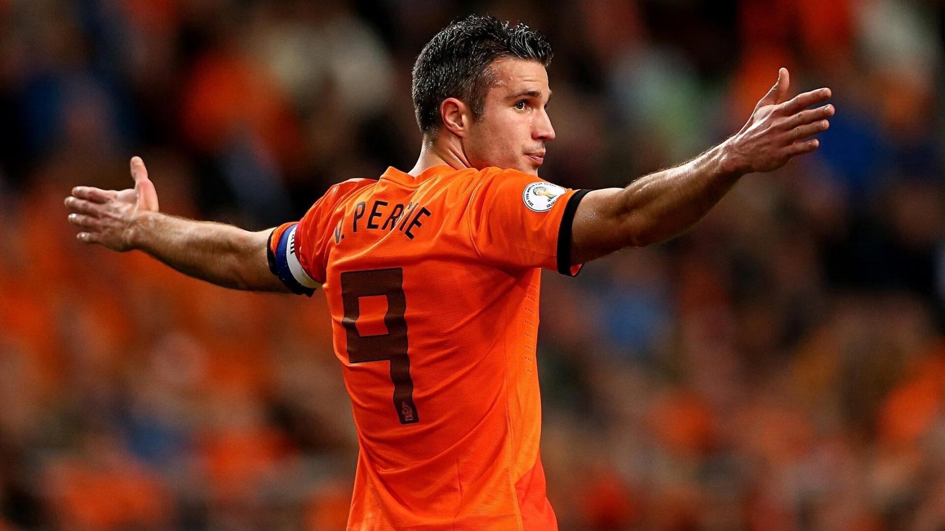 哈兰德世预赛十连斩创神话，北欧战神势不可挡领跑射手榜