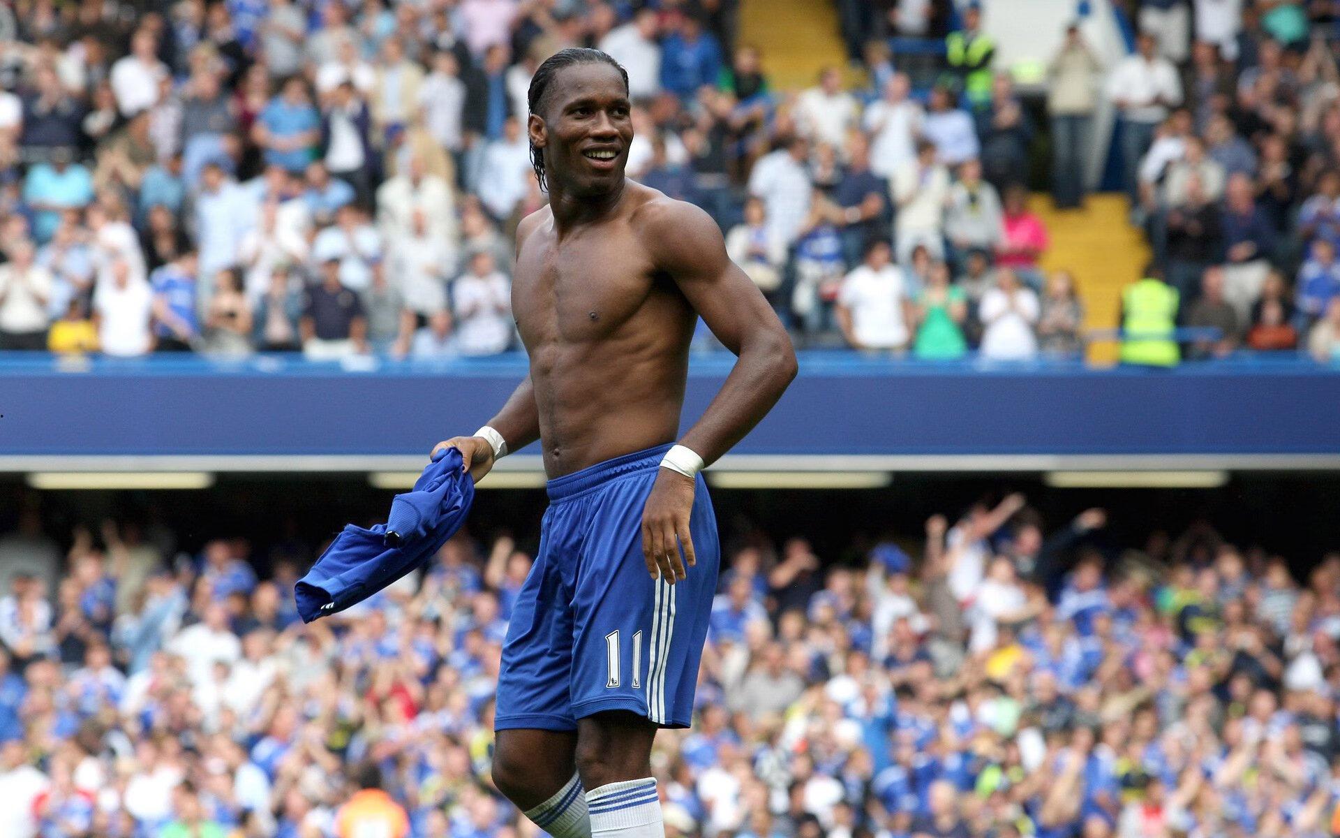 蓝黑之心跃动社交平台，张康阳分享劳塔罗埃斯波西托庆祝瞬间引热议